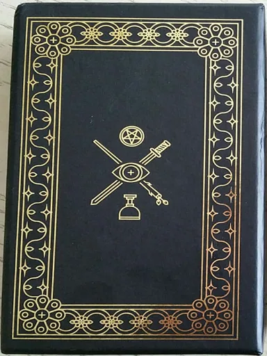 Golden Thread Tarot deck box